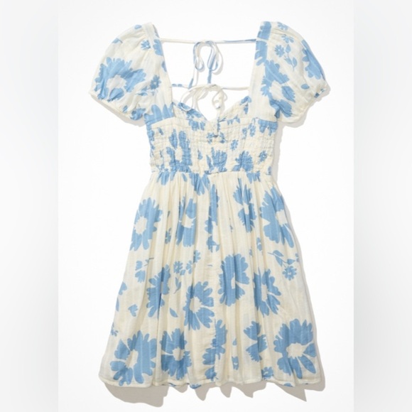 American Eagle Outfitters Dresses & Skirts - American Eagle Preppy Puff Sleeve Smocked Cottagecore Twee Floral Mini Dress